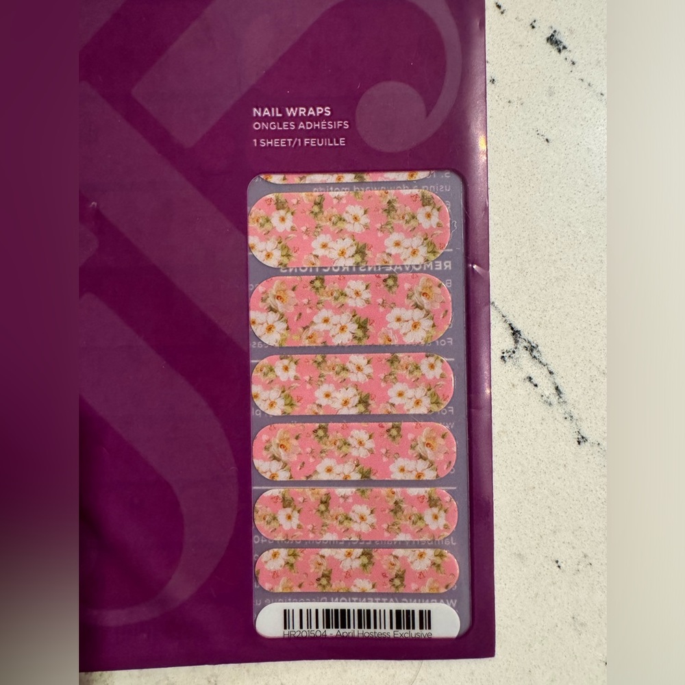 Jamberry Nail Wrap - HR201504 April Hostess Exclusive
